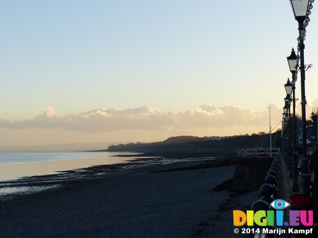 FZ010867 Sunset from Penarth promenade